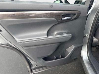 2026 Toyota Highlander Hybrid Hybrid Platinum