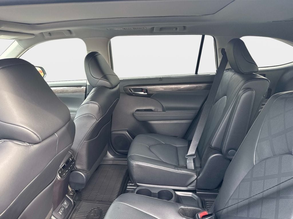 2026 Toyota Highlander Hybrid Hybrid Platinum