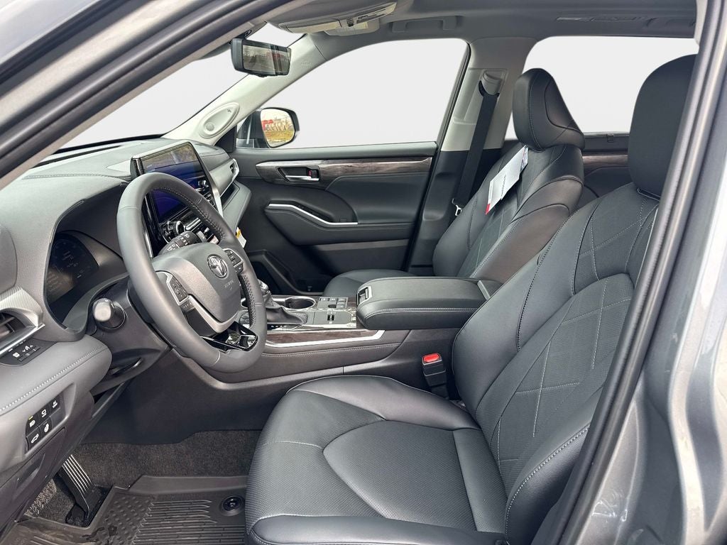 2026 Toyota Highlander Hybrid Hybrid Platinum