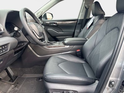 2026 Toyota Highlander Hybrid Hybrid Platinum