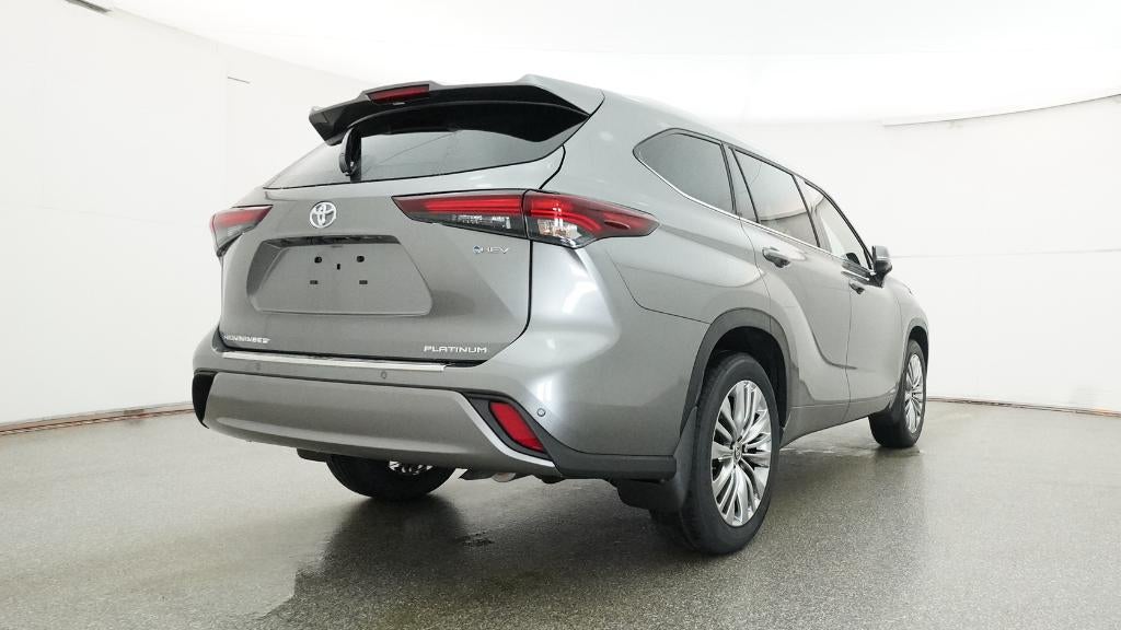 2026 Toyota Highlander Hybrid Hybrid Platinum