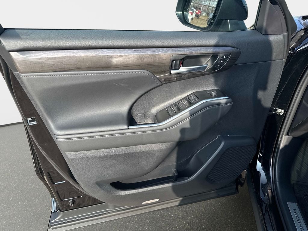 2026 Toyota Highlander Hybrid Hybrid Limited