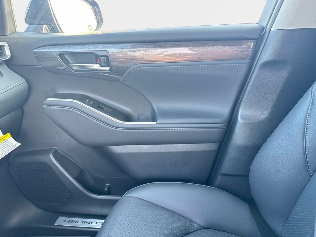 2026 Toyota Highlander Hybrid Hybrid Limited