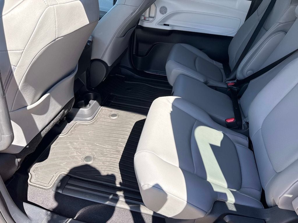 2026 Toyota Sienna XLE 8 Passenger