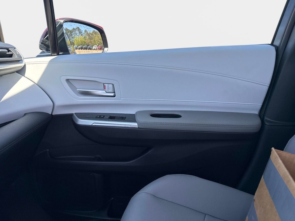 2026 Toyota Sienna XLE 8 Passenger