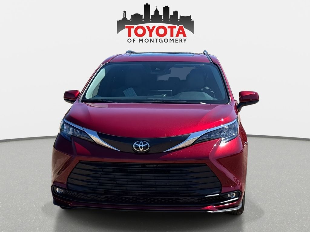 2026 Toyota Sienna XLE 8 Passenger