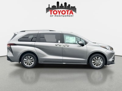 2026 Toyota Sienna XLE