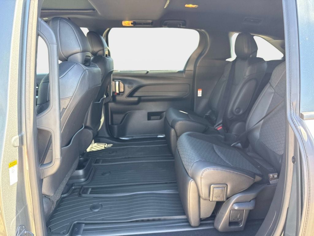 2026 Toyota Sienna Limited 7 Passenger