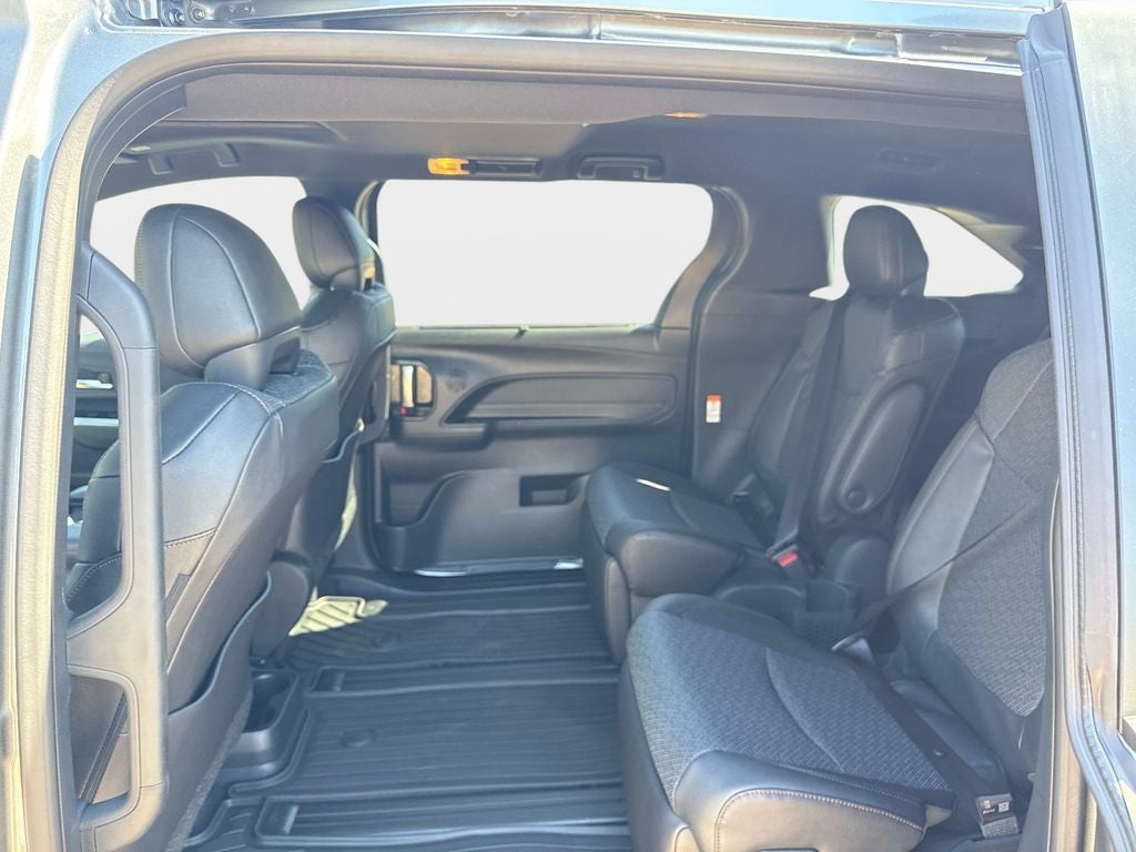2026 Toyota Sienna Limited 7 Passenger