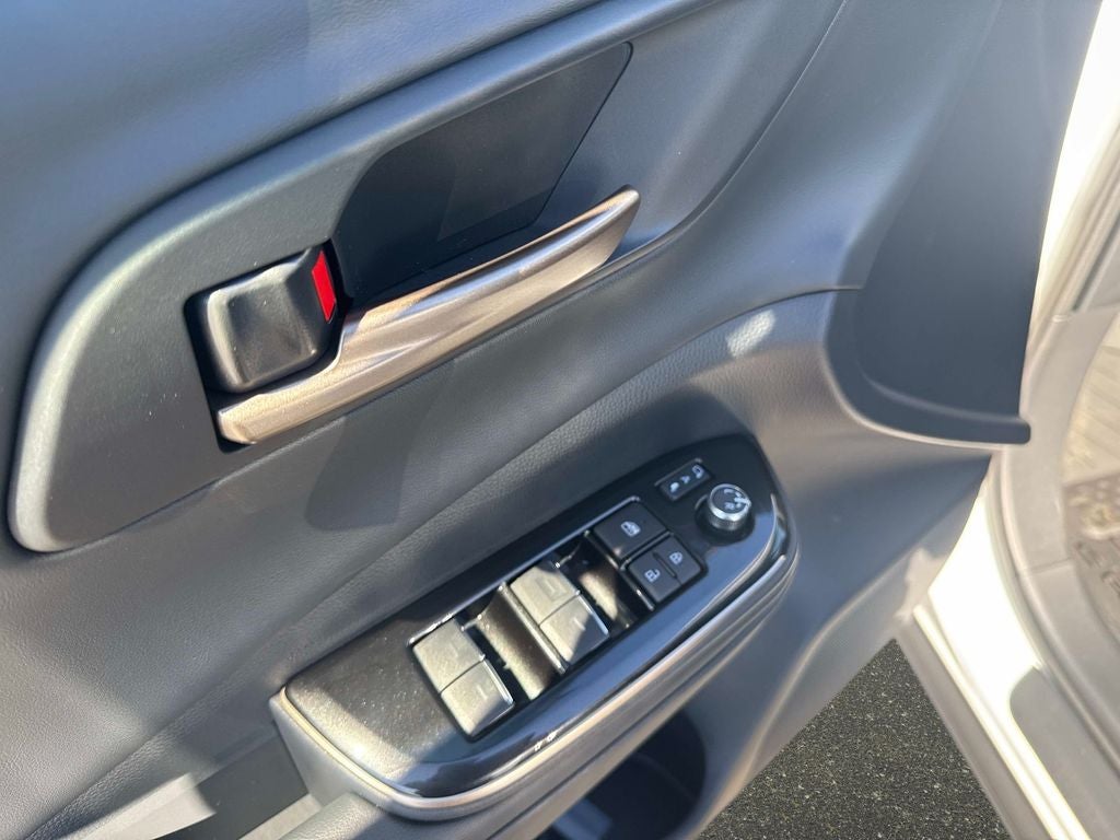 2026 Toyota Toyota Crown XLE