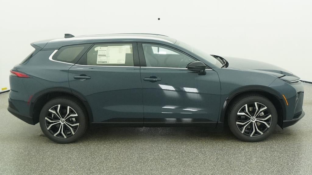 2026 Toyota Toyota Crown Signia XLE