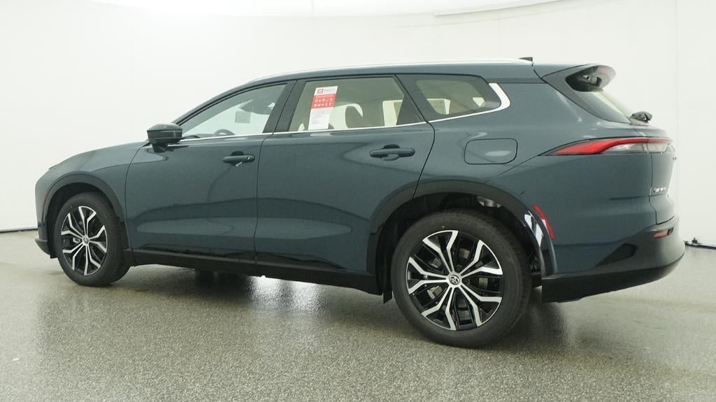 2026 Toyota Toyota Crown Signia XLE