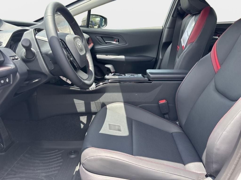 2025 Toyota Prius Plug-In Hybrid XSE