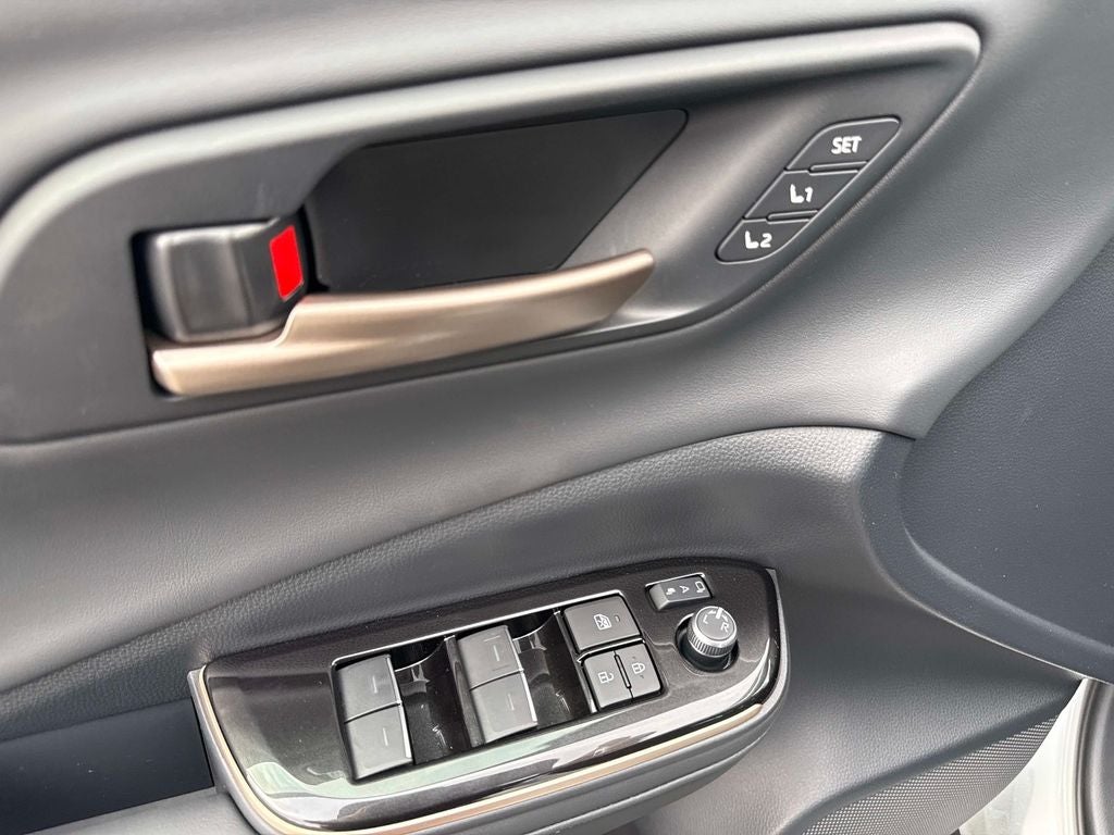 2026 Toyota Toyota Crown Platinum