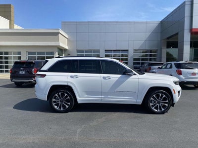 2023 Jeep Grand Cherokee Overland with Lux. & Advanced Pro Tech