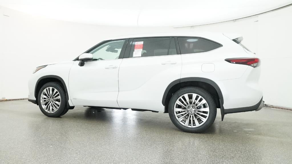 2026 Toyota Highlander Hybrid Hybrid Platinum