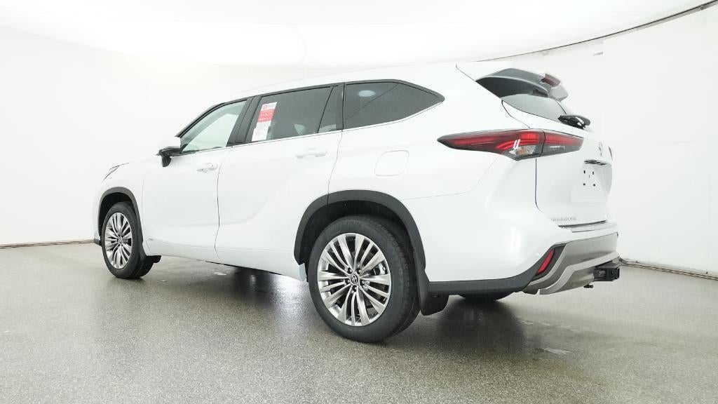 2026 Toyota Highlander Hybrid Hybrid Platinum