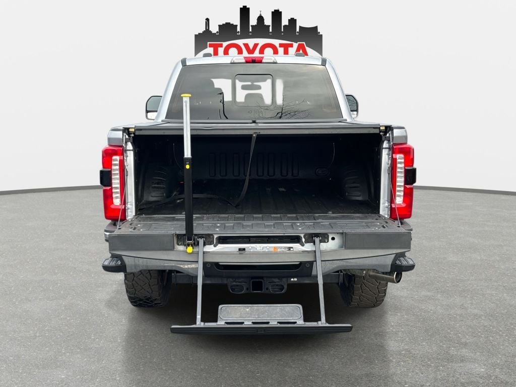 2023 Ford F-250SD Lariat