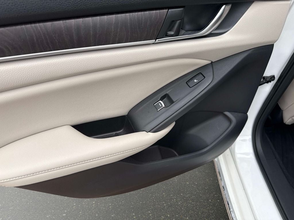 2022 Honda Accord Hybrid Touring