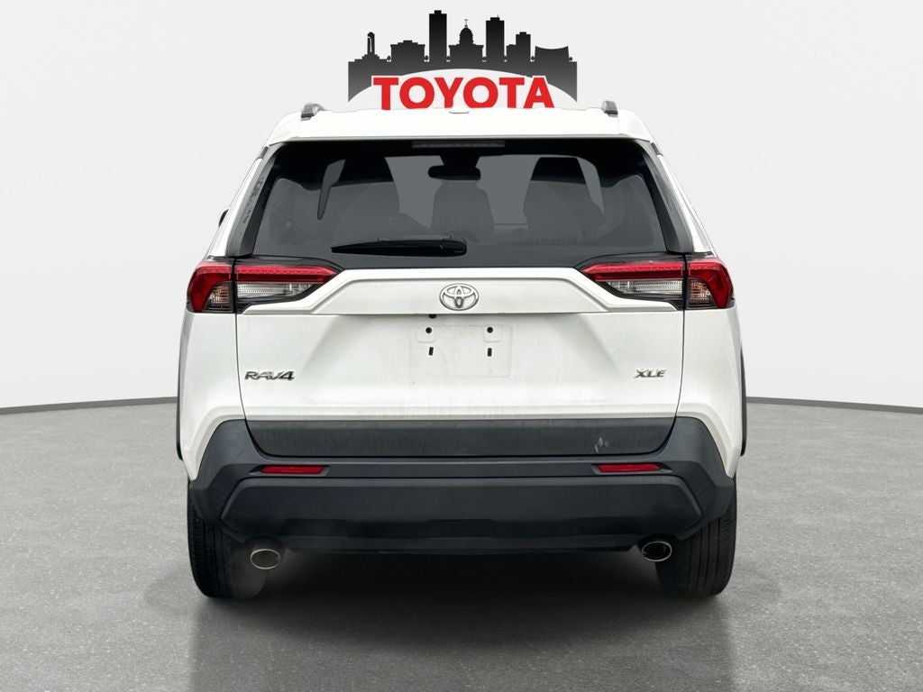 2020 Toyota RAV4 XLE