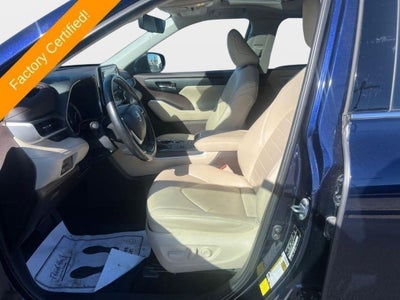 2022 Toyota Highlander XLE