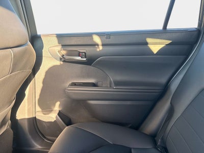 2025 Toyota Highlander Hybrid XLE
