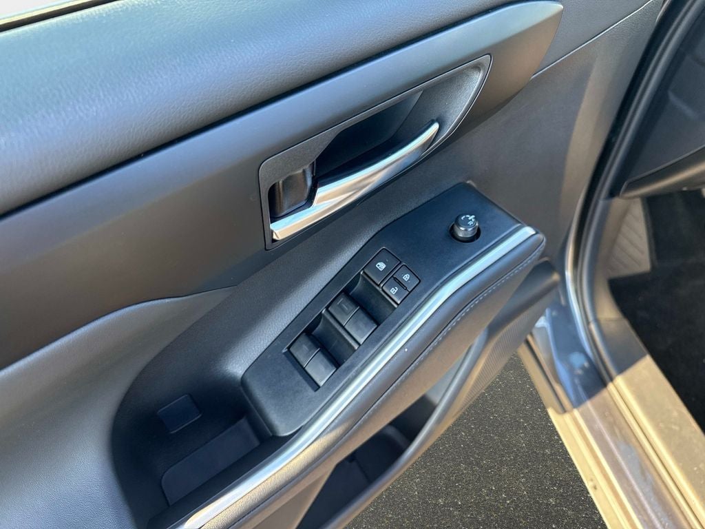 2025 Toyota Highlander Hybrid XLE