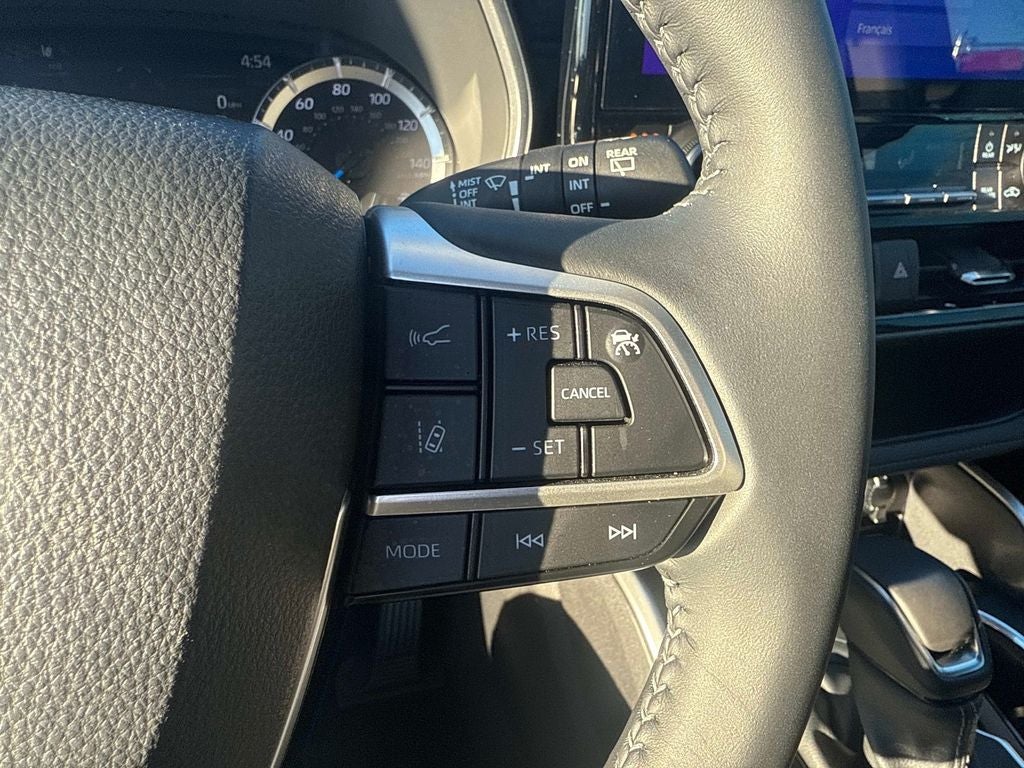 2025 Toyota Highlander Hybrid XLE