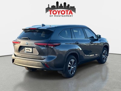 2025 Toyota Highlander Hybrid XLE