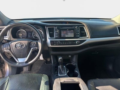 2015 Toyota Highlander LE