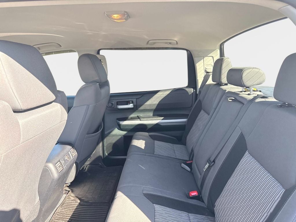 2016 Toyota Tundra SR5 5.7L V8