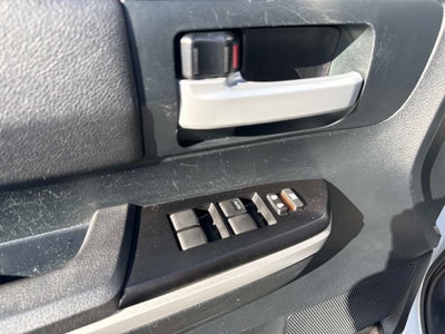 2016 Toyota Tundra SR5 5.7L V8