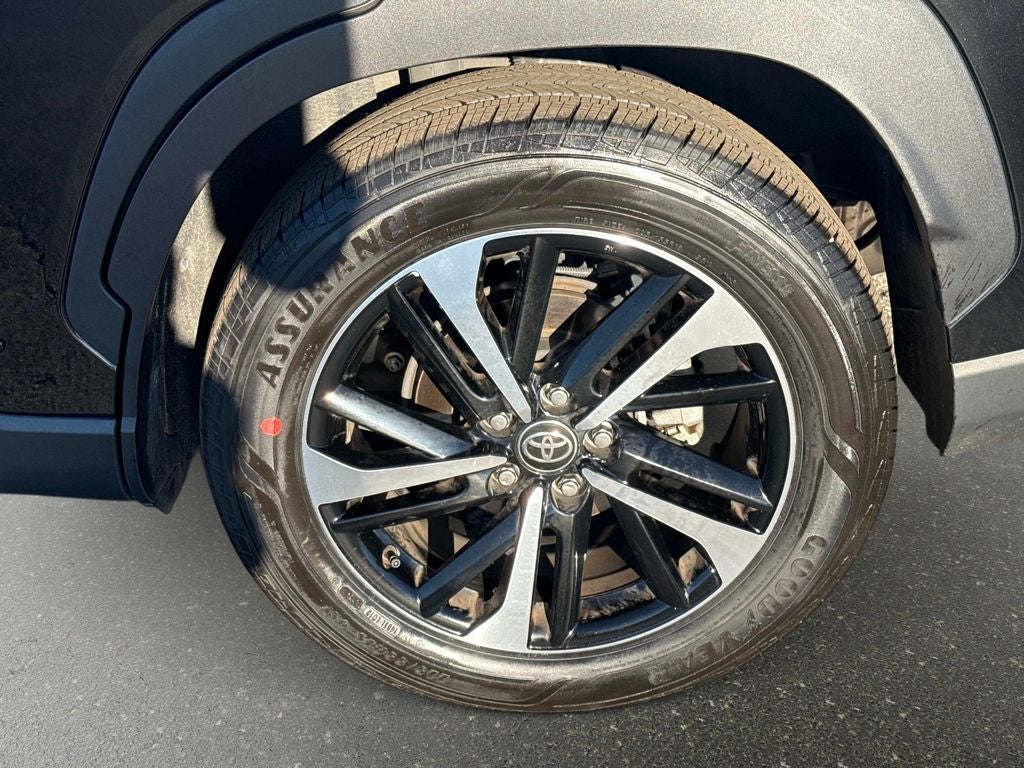 2023 Toyota Corolla Cross Hybrid XSE