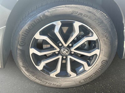 2024 Toyota Corolla Cross Hybrid SE