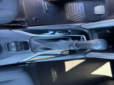 2024 Toyota Corolla Cross Hybrid SE