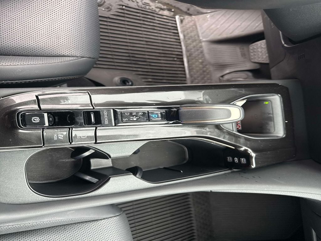 2025 Toyota Crown Signia Limited