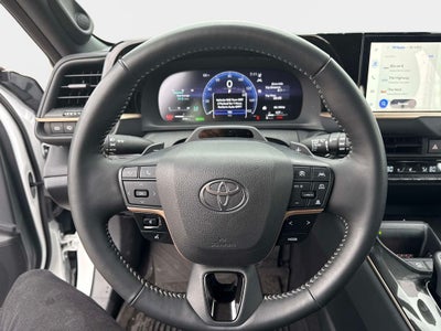 2025 Toyota Crown Signia Limited