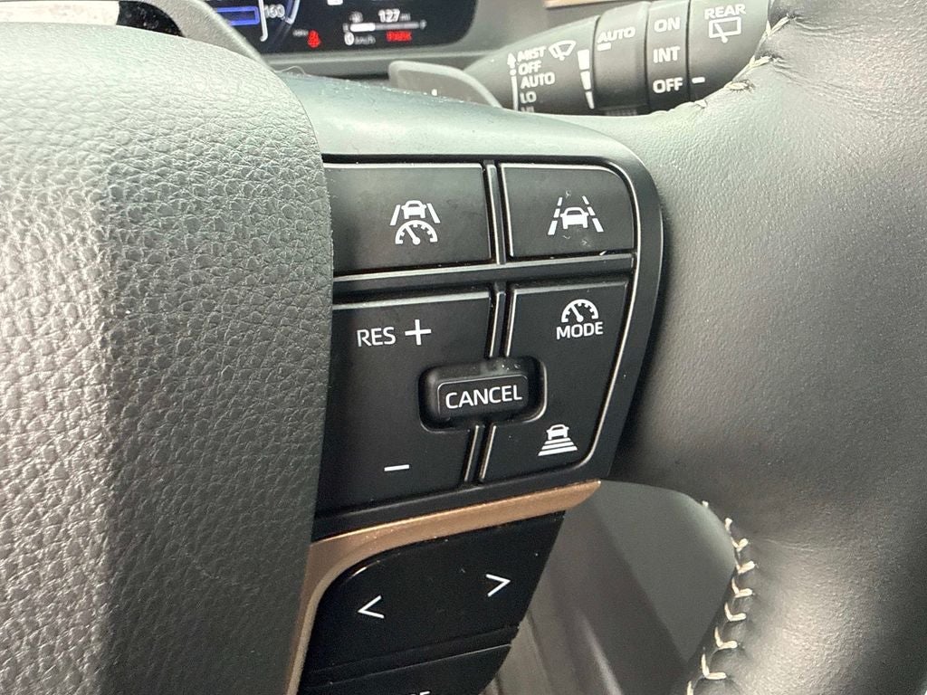 2025 Toyota Crown Signia Limited