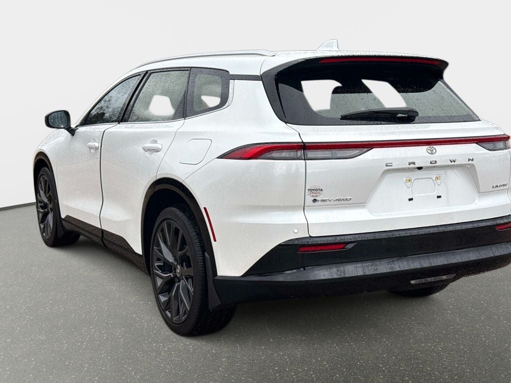 2025 Toyota Crown Signia Limited