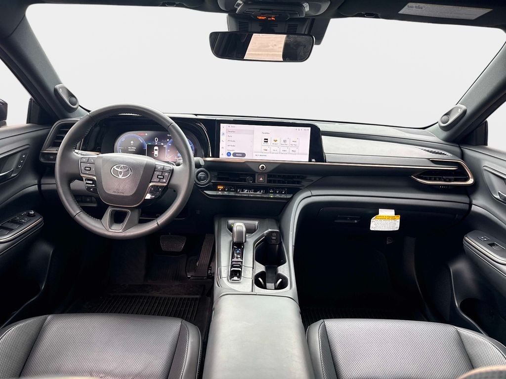 2023 Toyota Crown Platinum