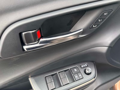 2023 Toyota Crown Platinum