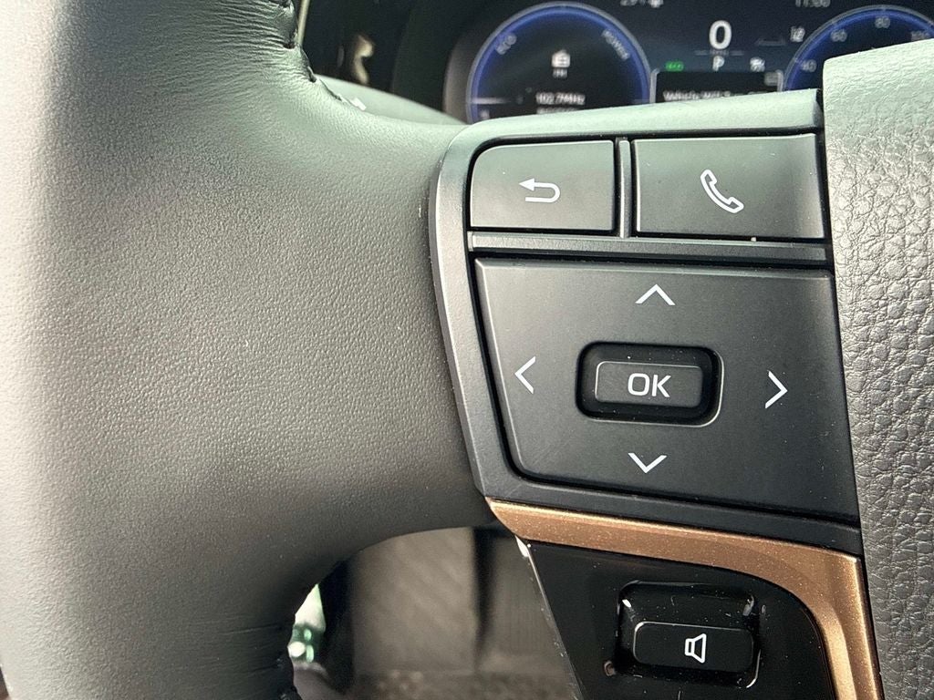 2023 Toyota Crown Platinum