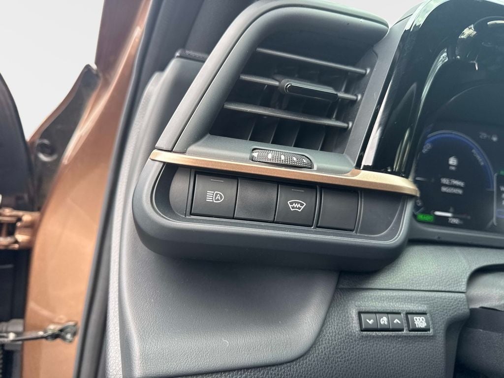 2023 Toyota Crown Platinum