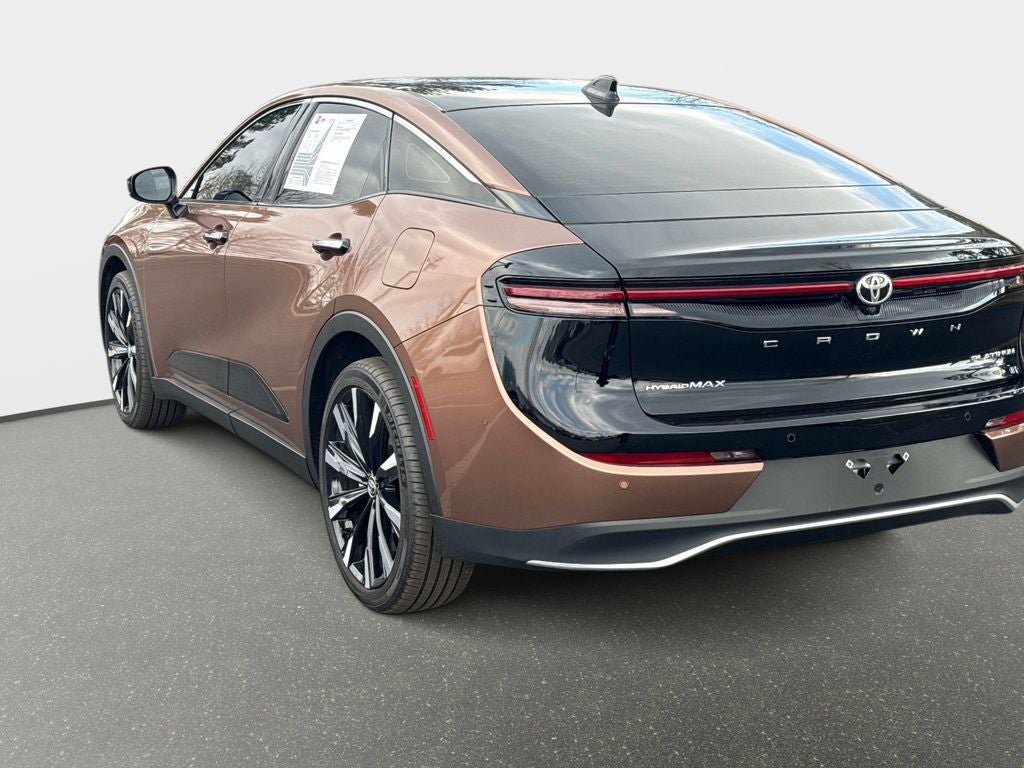 2023 Toyota Crown Platinum