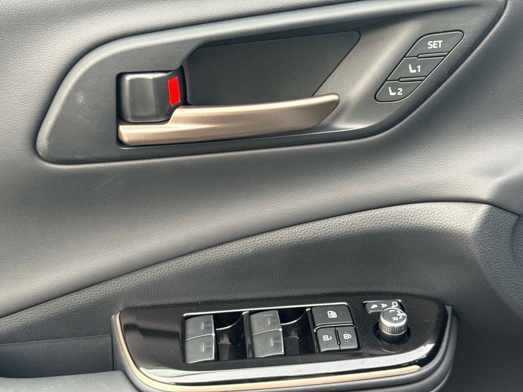 2026 Toyota Crown Platinum