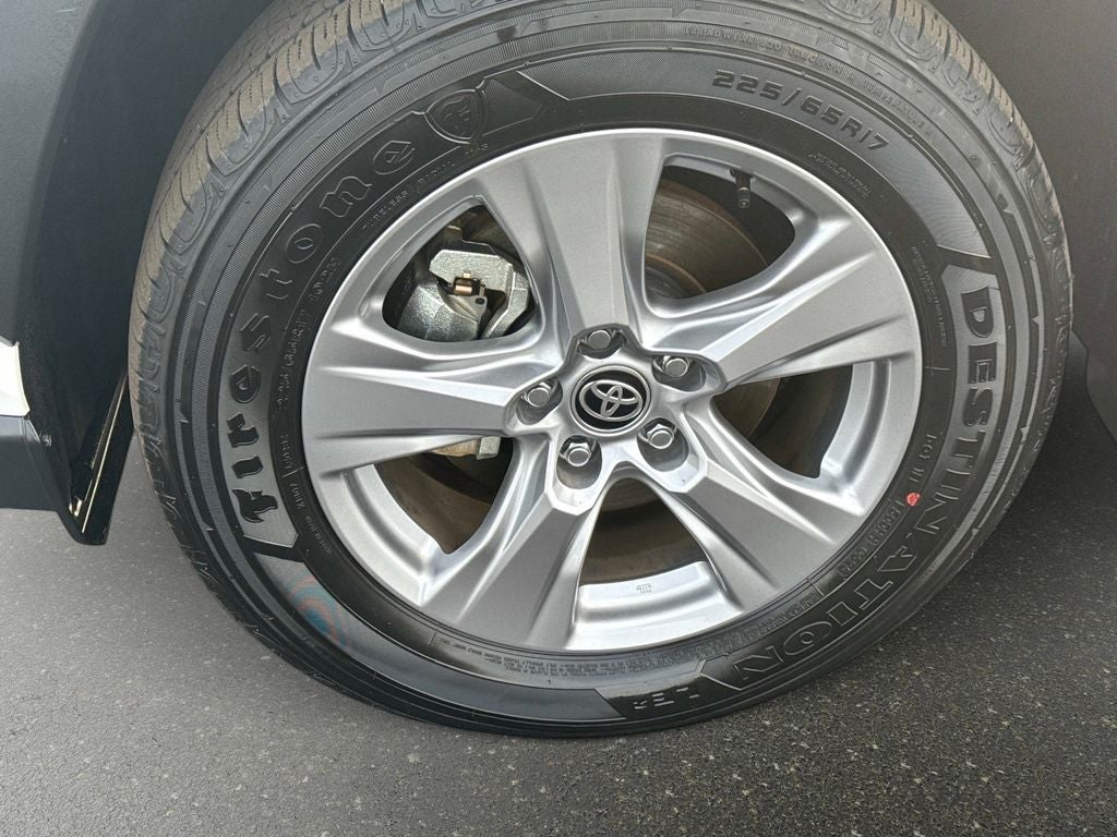 2025 Toyota RAV4 Hybrid LE