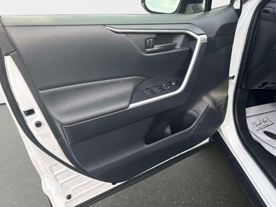 2025 Toyota RAV4 Hybrid LE