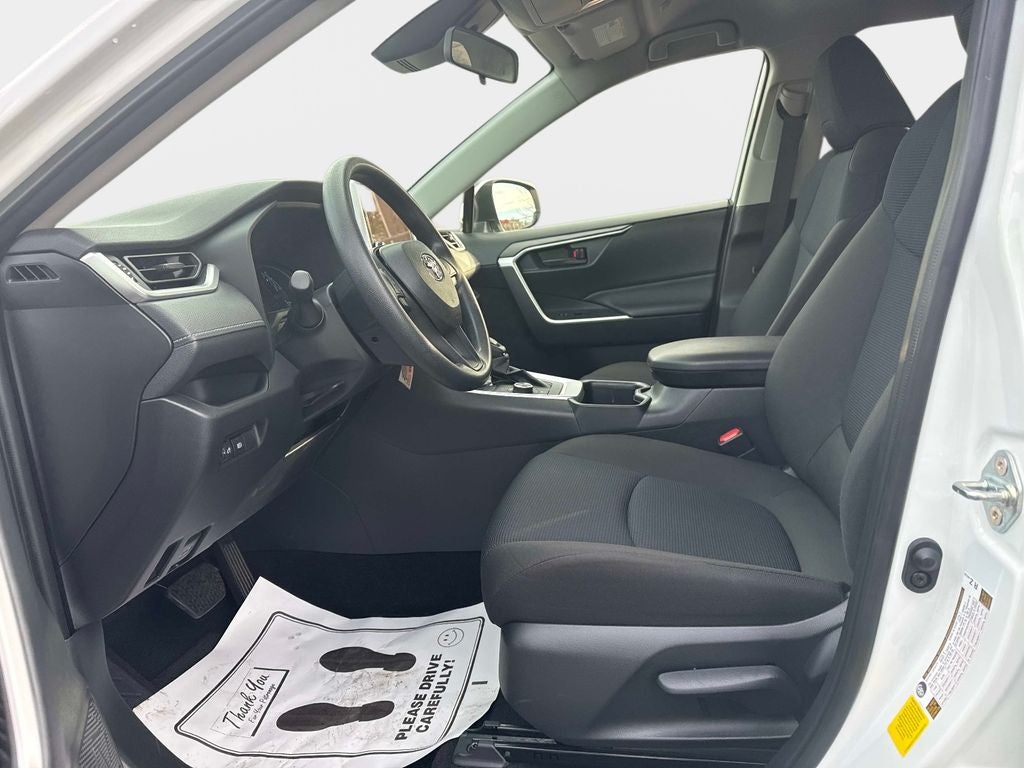 2025 Toyota RAV4 Hybrid LE