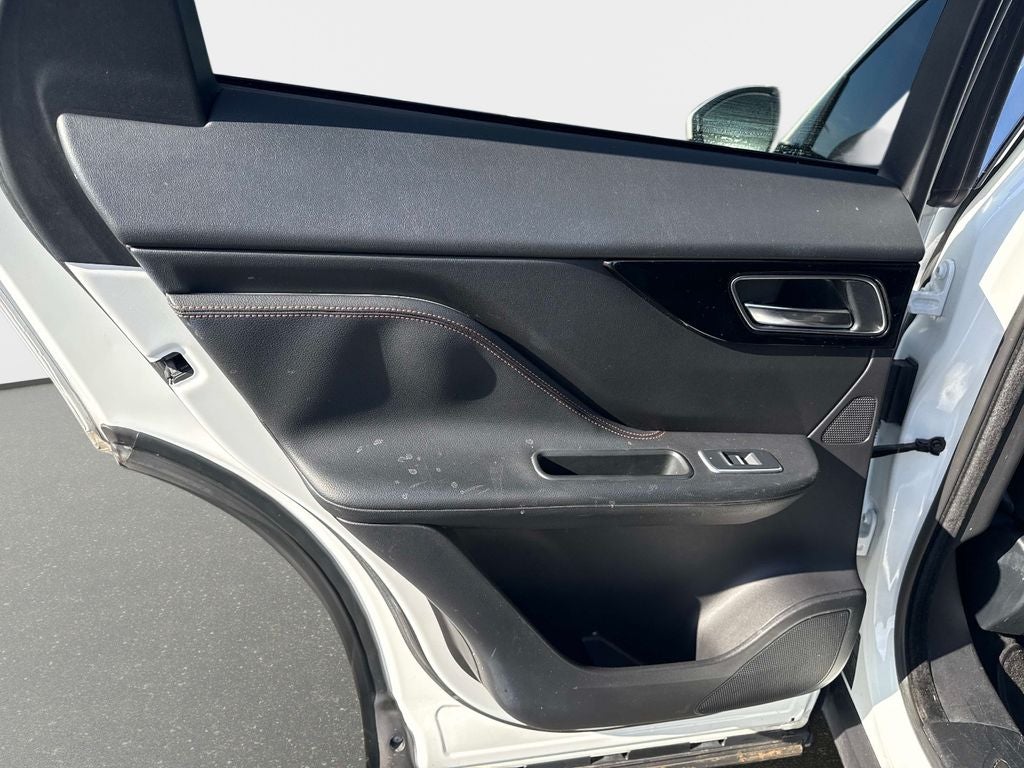 2019 Jaguar F-PACE 30t Prestige