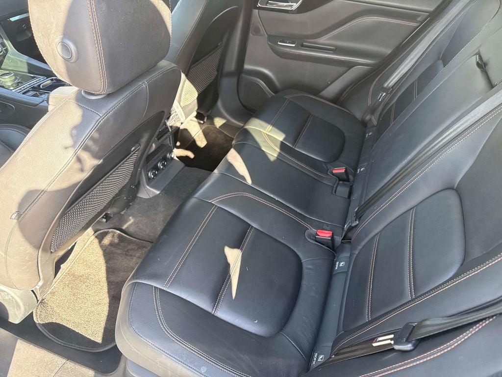 2019 Jaguar F-PACE 30t Prestige